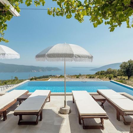 Amazing Home In Herceg Novi With House Sea View Exteriör bild